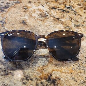 New Without Tags Authentic Ray-ban 4306 Sunglasses